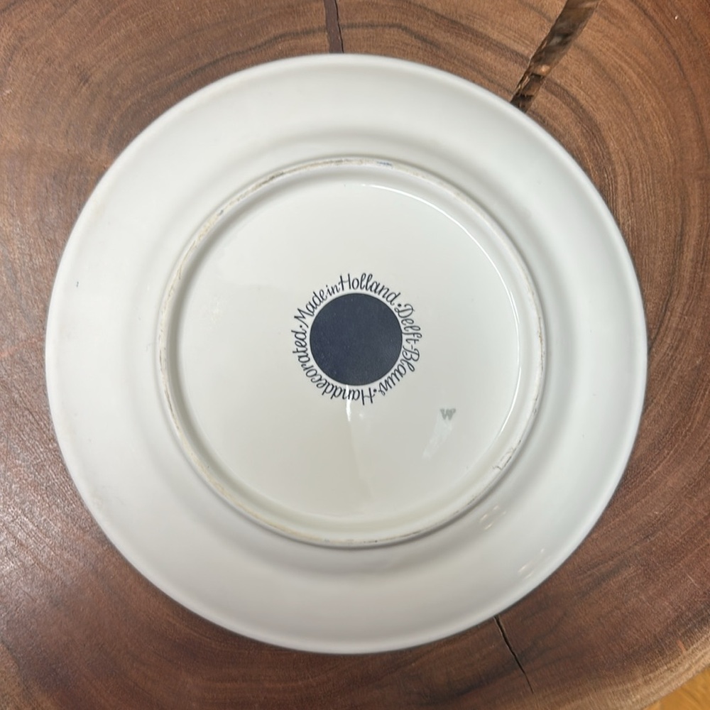 ROYAL DELFT Delft-Blauw Hand Decorated Plate - Picture 6 of 8